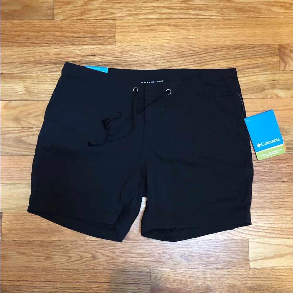 NWT Columbia Anytime Outdoors shorts.